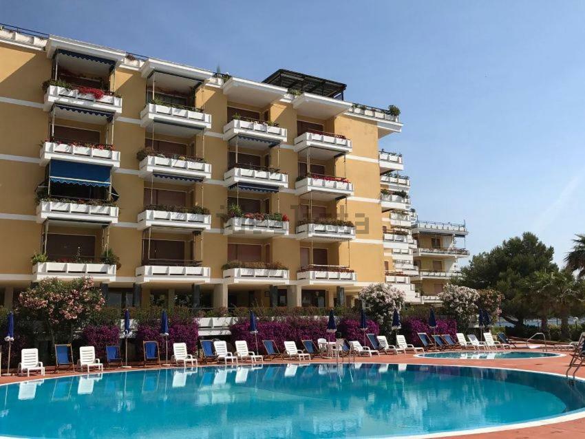 San Lorenzo Grande San Lorenzo al Mare Exterior photo